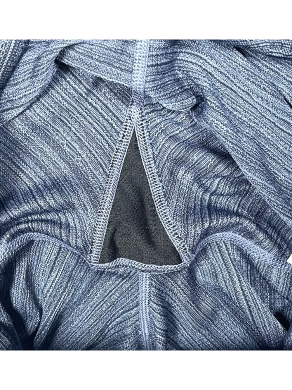 Athleta High Rise Jacquard Mesh Chat To Town Blue Capri Legging - Size Small